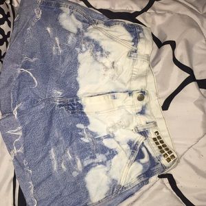Wrangler bleached shorts
